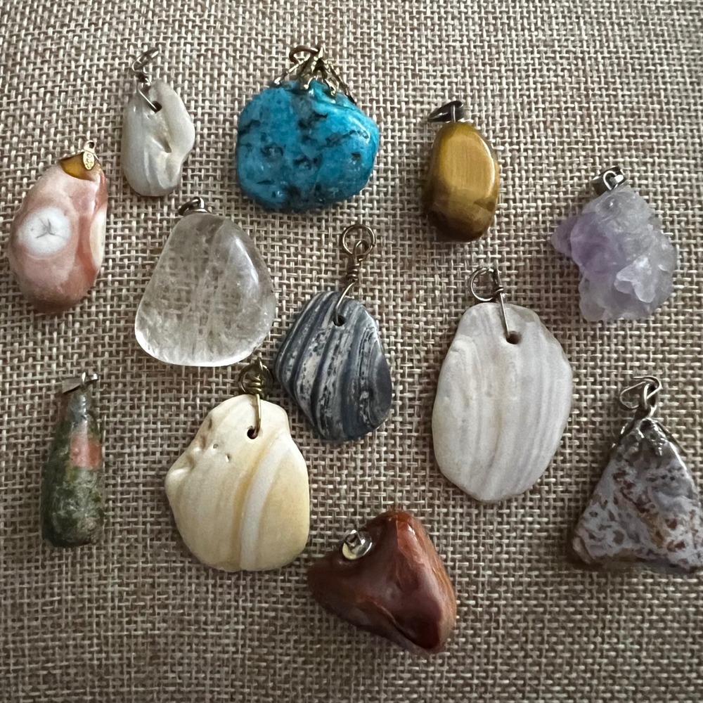 12pc Natural Gemstone Crystal Pendant Lot  Amethyst‎ Agate Earthy